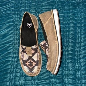 Ariat Cruisers - Size 7.5